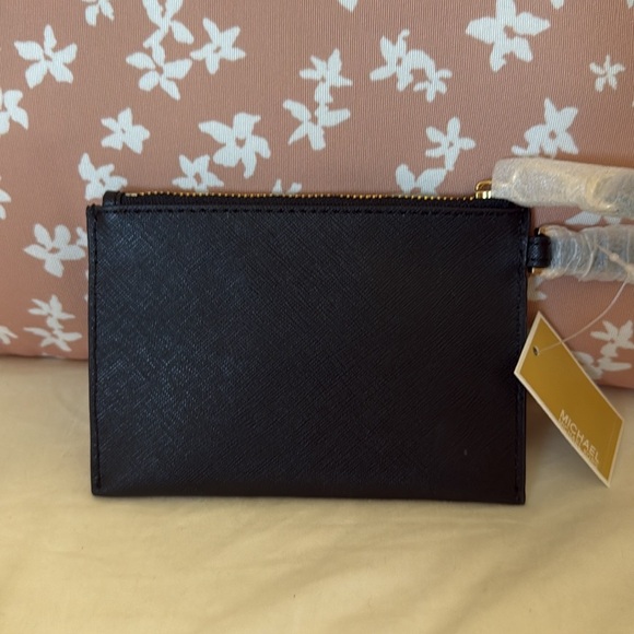 Small MK leather wristlet - Picture 4 of 5